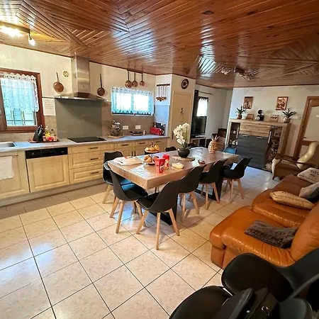Maison Familiale Chaleureuse Au Pied Des Pyrenees